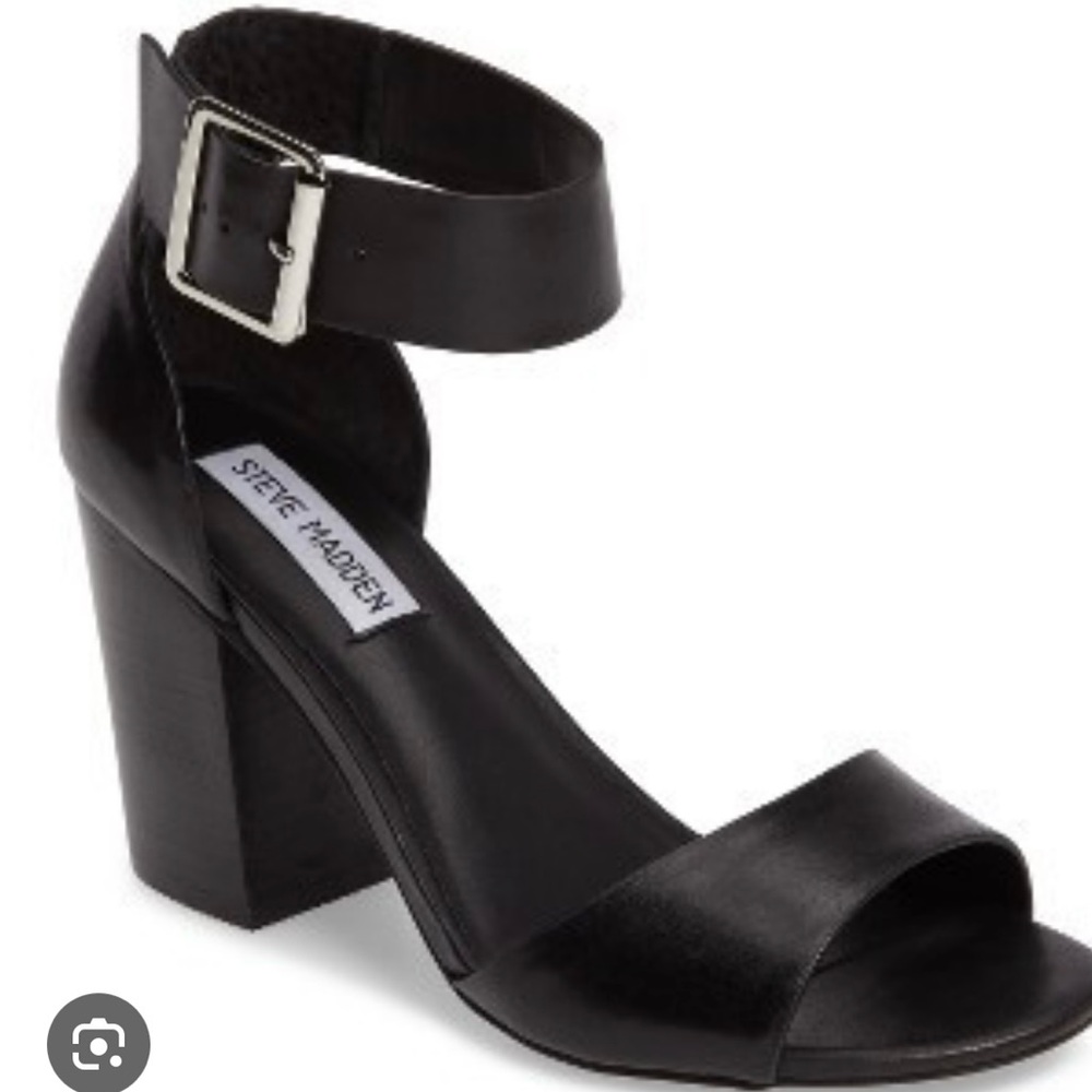EUC Steve Madden Gerard Block Sandal Black